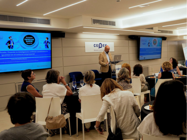 desayuno enpresan bardin de CEBEK sobre IA, juritecnia